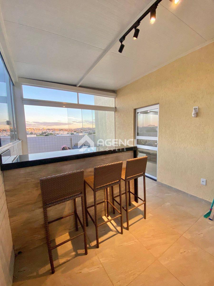 Cobertura, Cabral, 2 Quartos, 0 Vaga, 0 Suíte