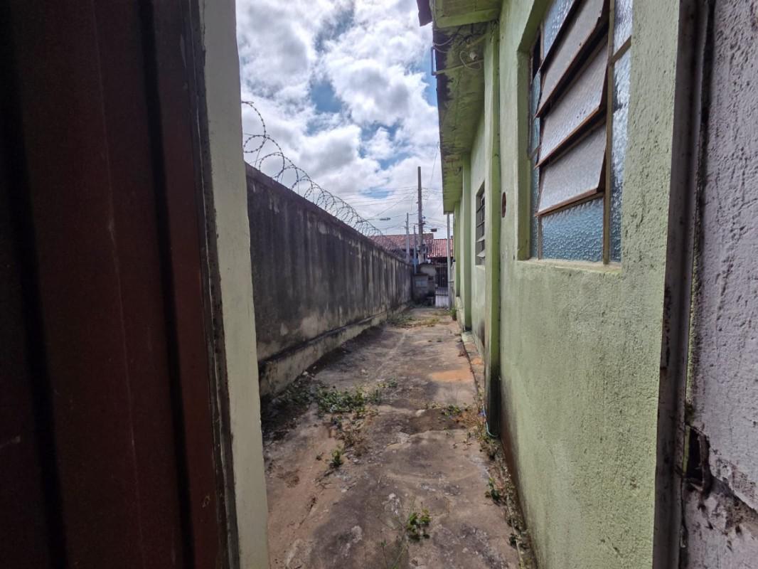 Casa, Coqueiros, 2 Quartos, 6 Vagas
