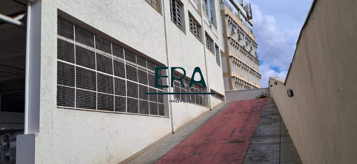 Prédio, Estoril, 0 Quarto, 0 Vaga