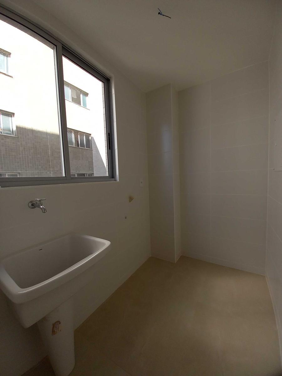 Cobertura, Alto Barroca, 2 Quartos, 2 Vagas, 1 Suíte