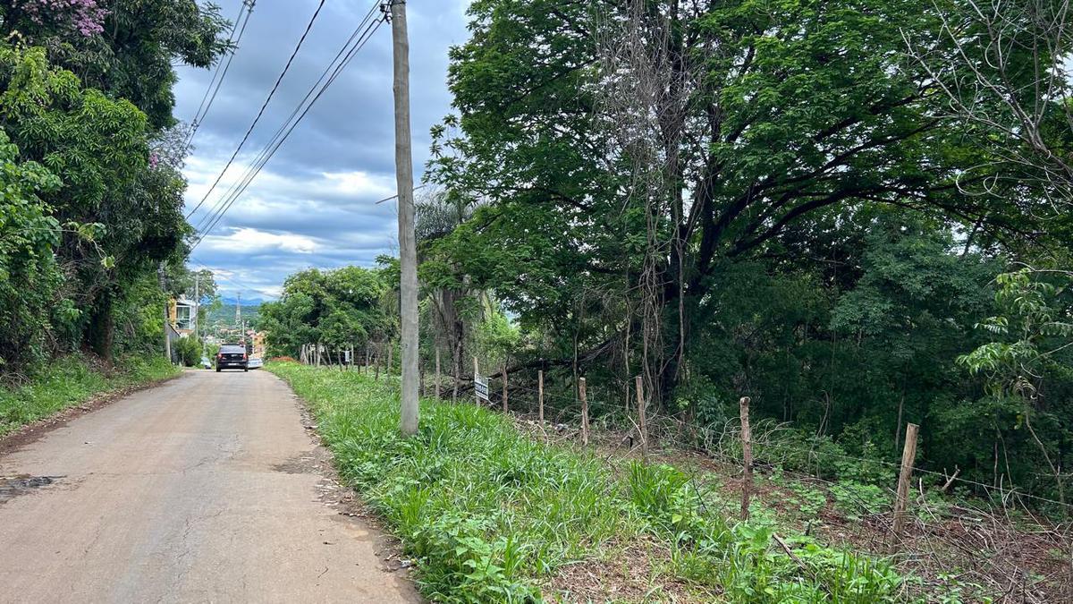 Lote, Jardim Encantado, 0 Quarto, 0 Vaga