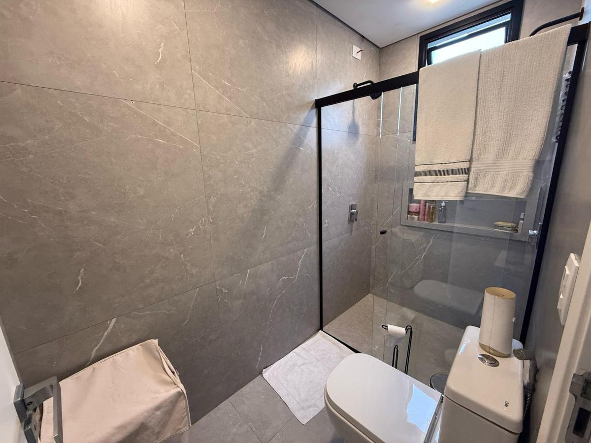 Casa, Trevo, 3 Quartos, 2 Vagas, 3 Suítes