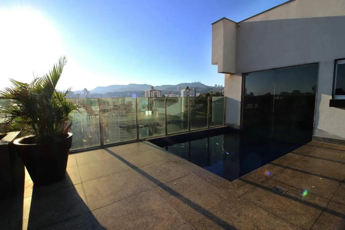 Cobertura, Luxemburgo, 1 Quarto, 2 Vagas, 1 Suíte