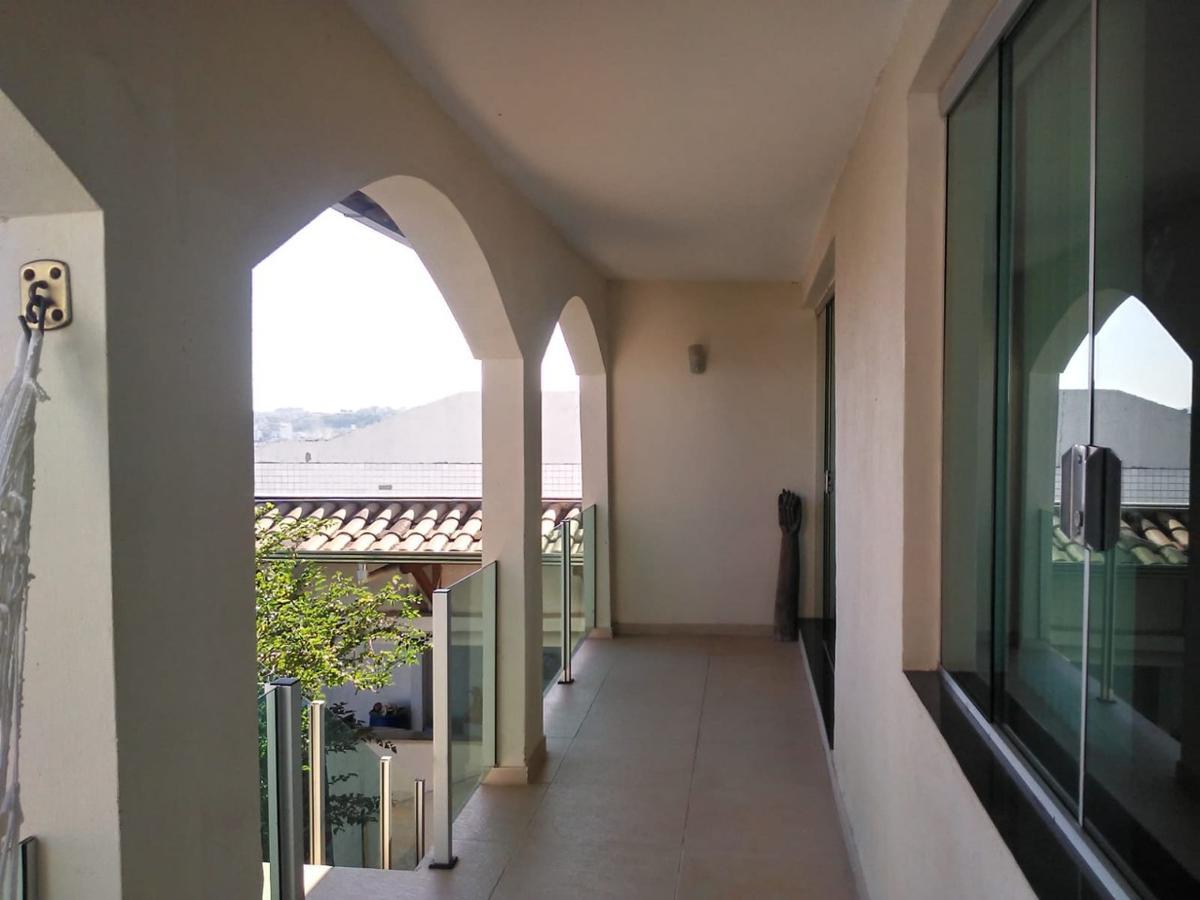 Casa, Fernão Dias, 3 Quartos, 5 Vagas, 1 Suíte