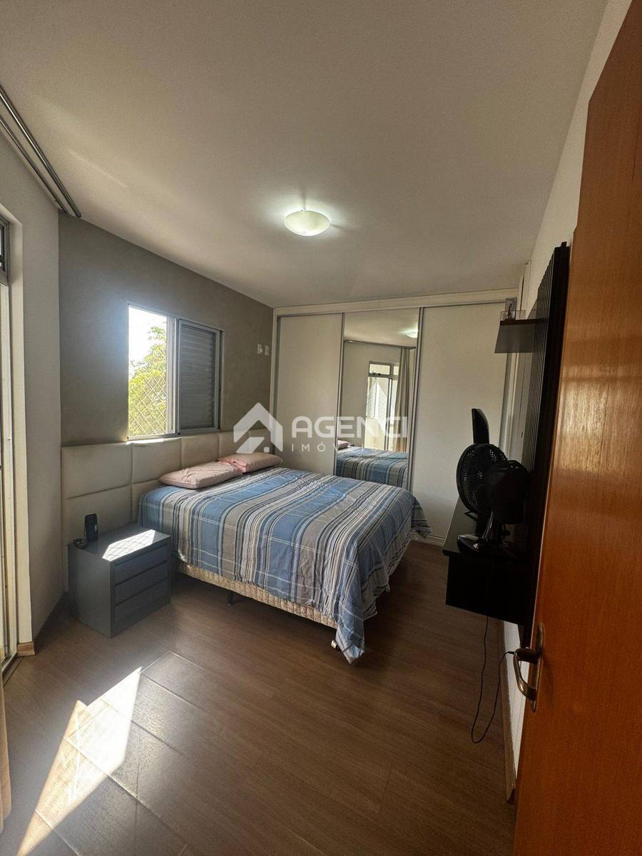Apartamento, Castelo, 3 Quartos, 0 Vaga, 1 Suíte
