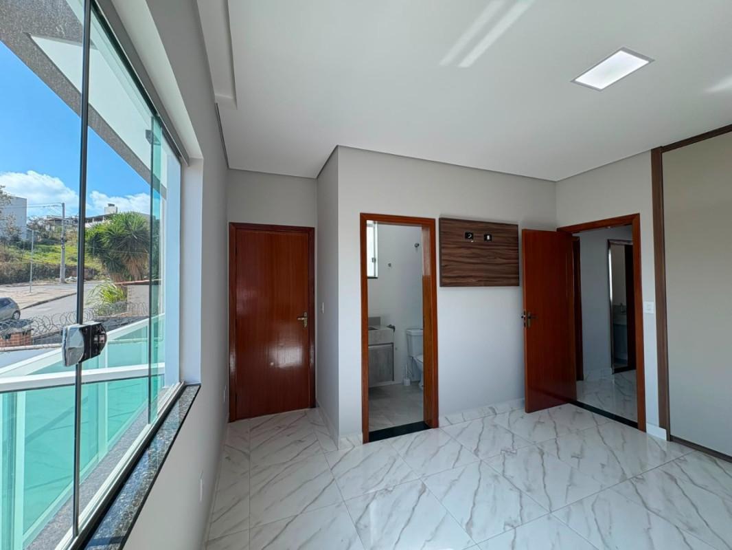 Casa, Masterville, 3 Quartos, 4 Vagas, 1 Suíte
