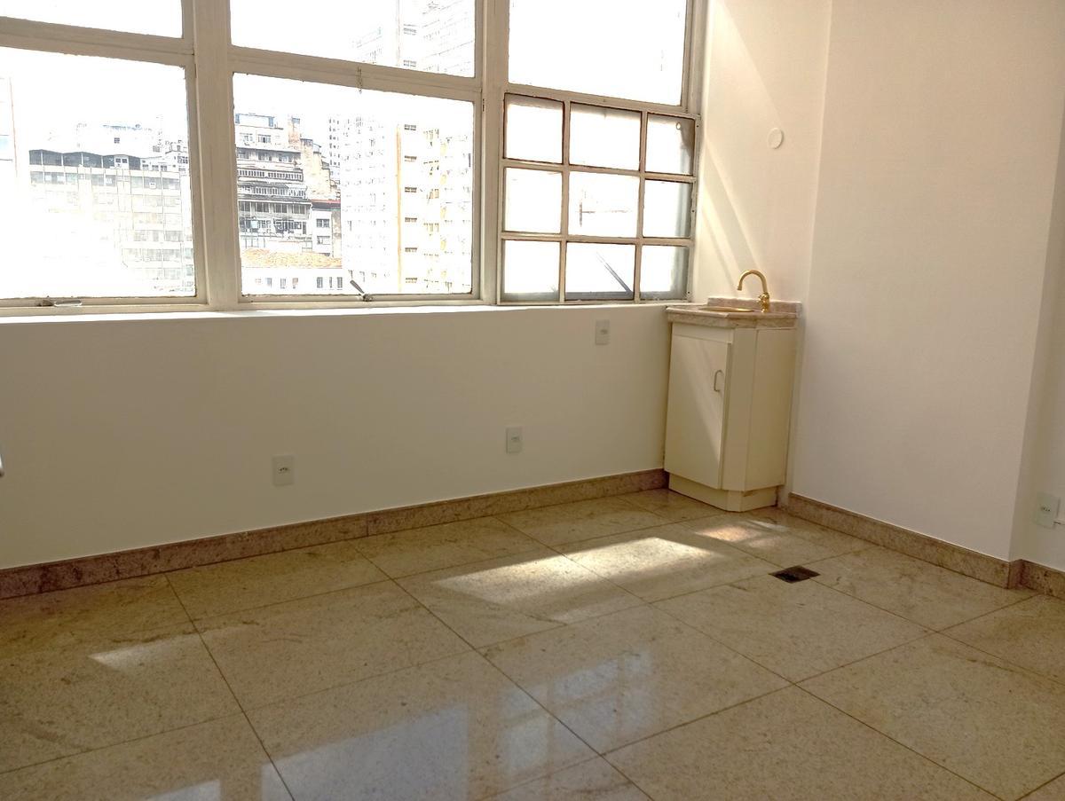 Conjunto de Salas, Centro