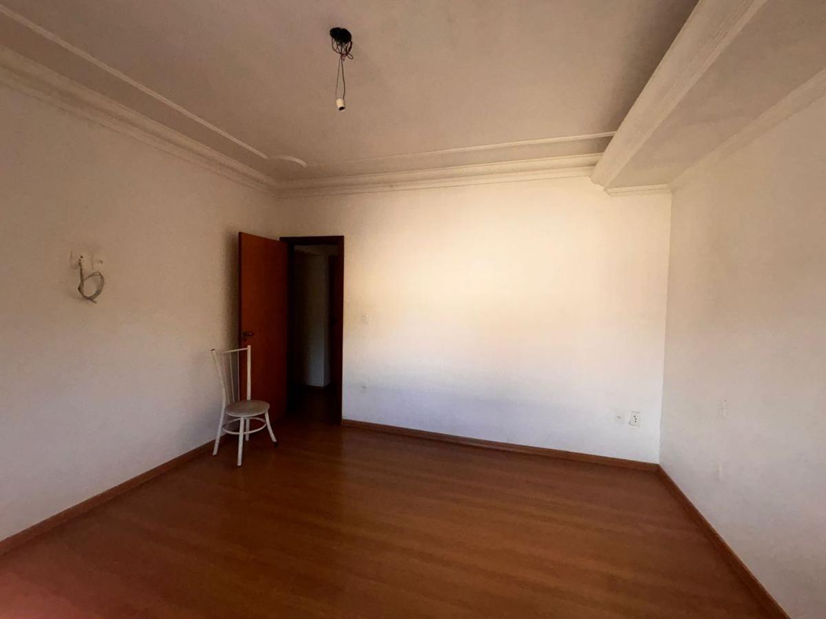 Casa, Nova Floresta, 6 Quartos, 3 Vagas, 4 Suítes