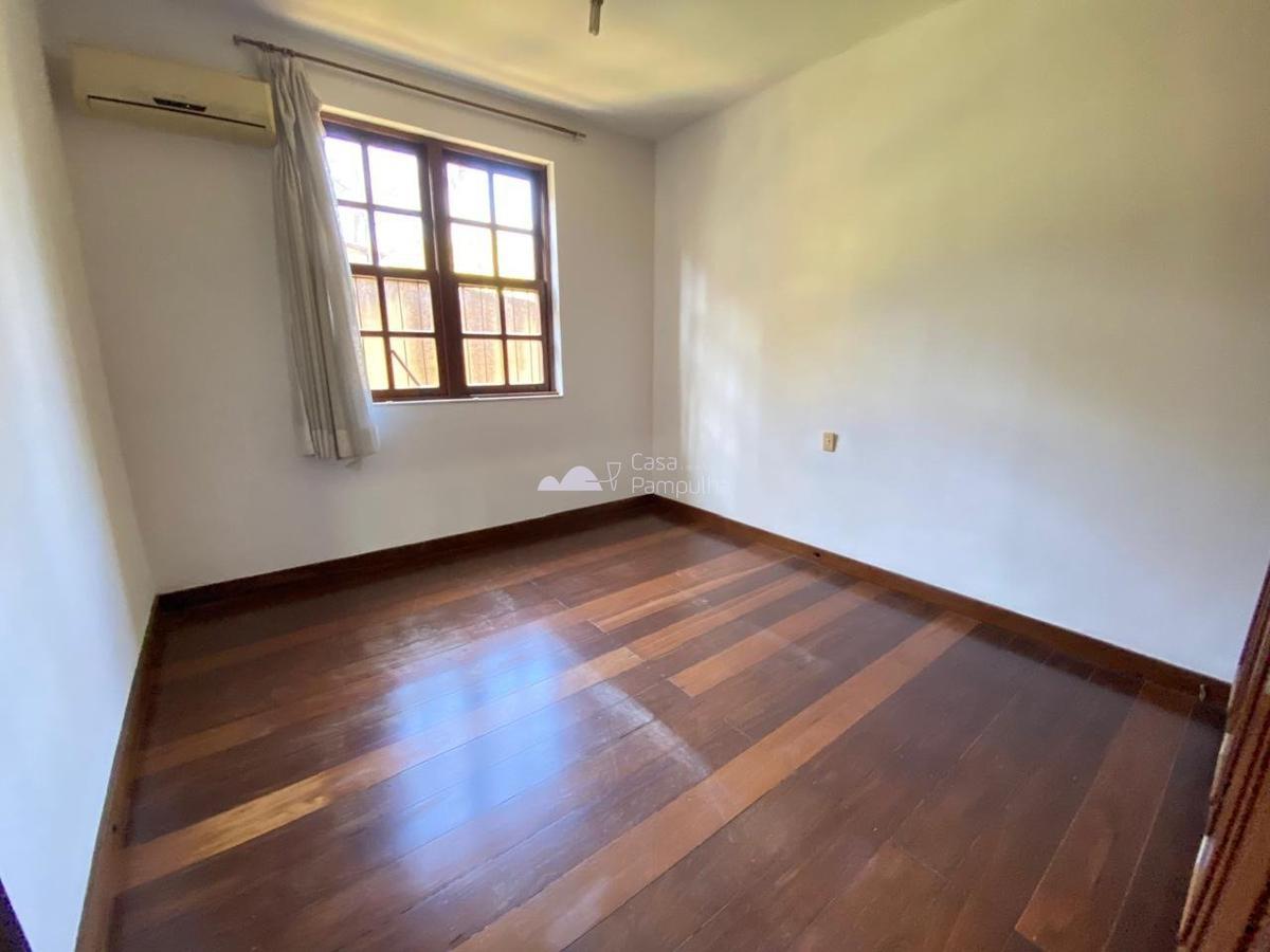Casa, Braúnas, 3 Quartos, 8 Vagas, 1 Suíte
