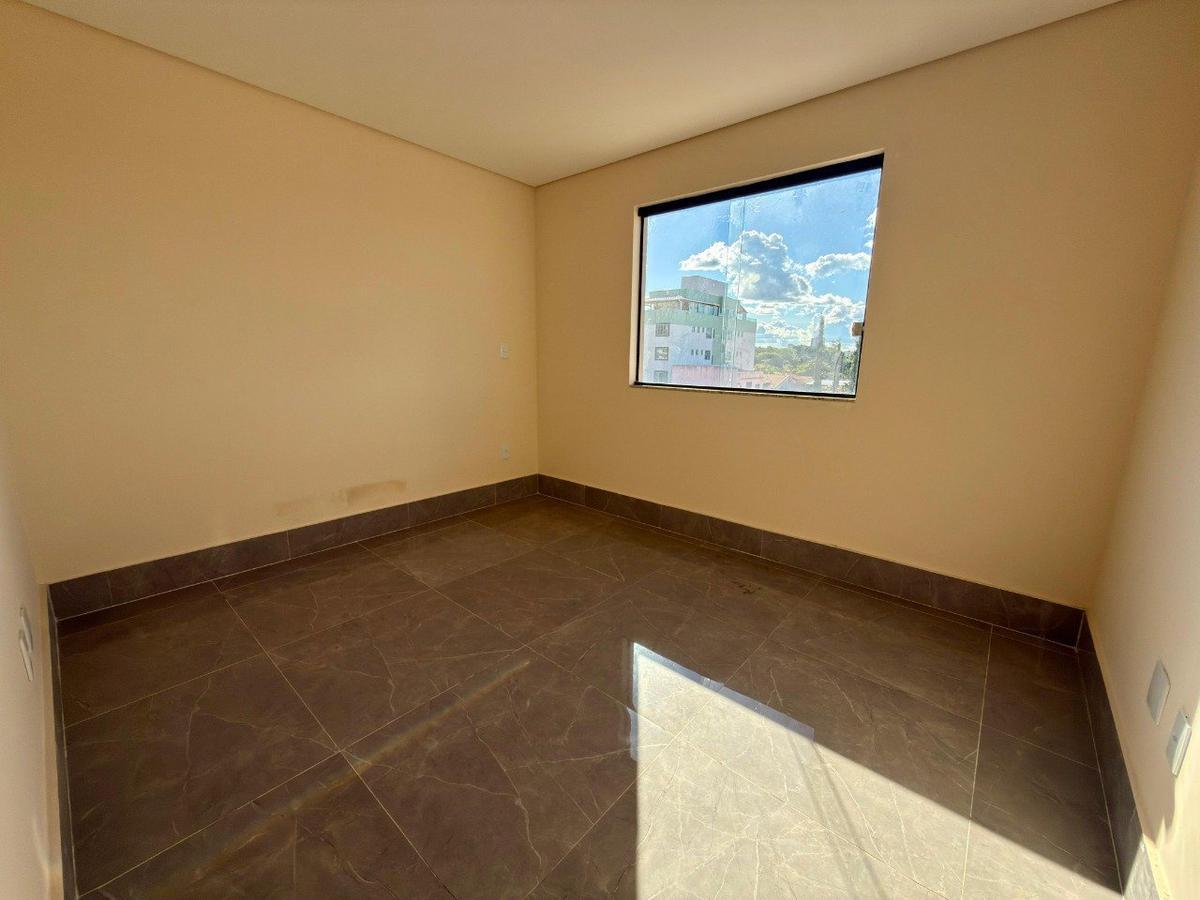 Cobertura, Planalto, 3 Quartos, 2 Vagas, 1 Suíte