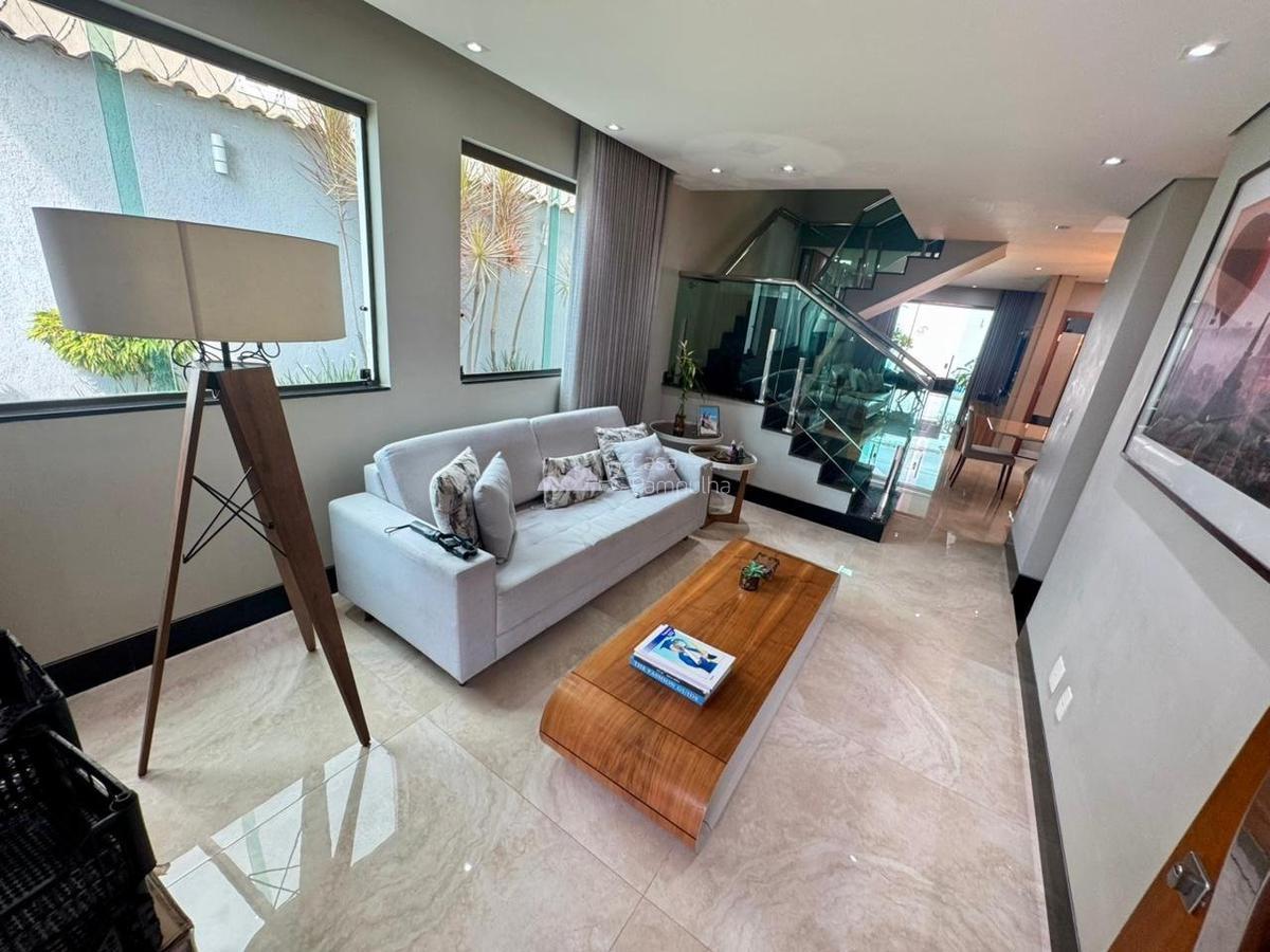 Casa, Santa Amélia, 3 Quartos, 6 Vagas, 2 Suítes