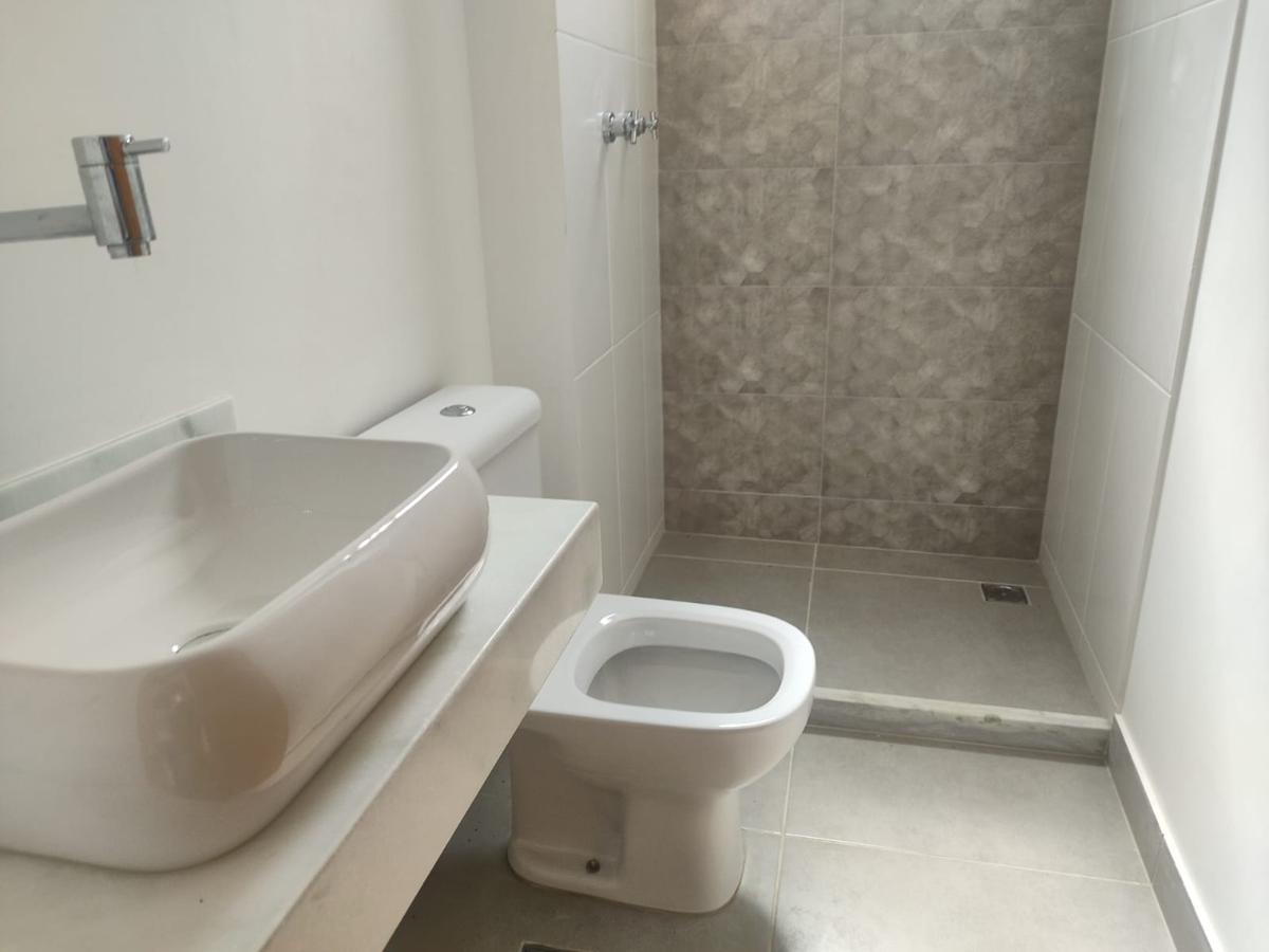 Apartamento, Sagrada Família, 2 Quartos, 2 Vagas, 1 Suíte