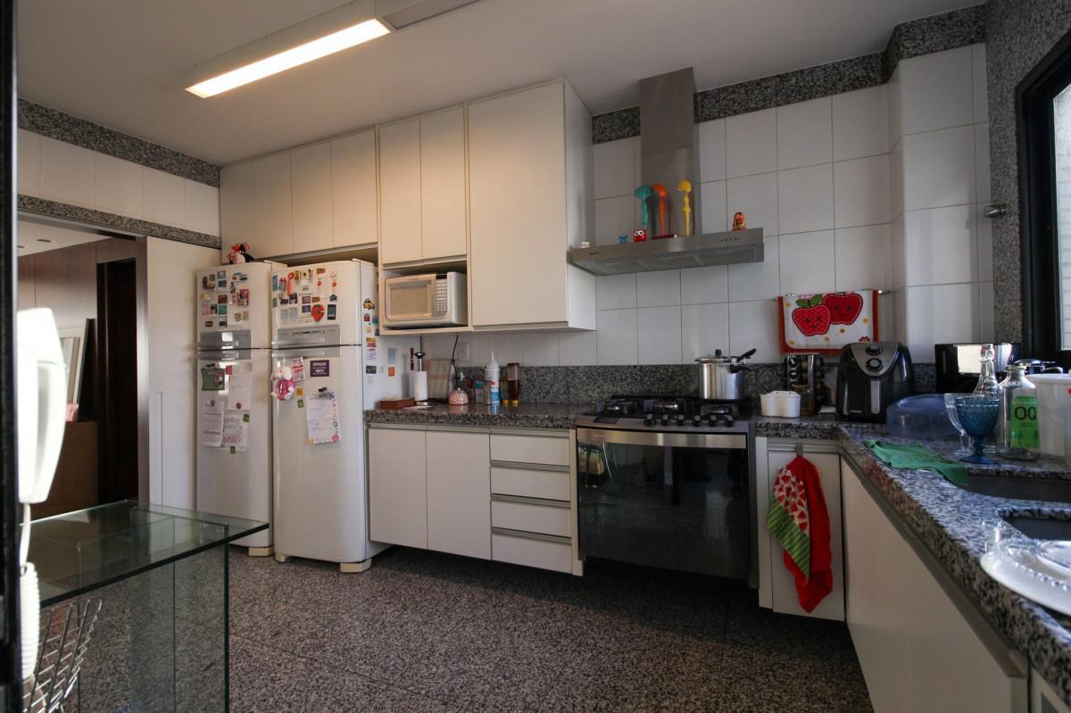 Apartamento, Belvedere, 4 Quartos, 4 Vagas, 2 Suítes