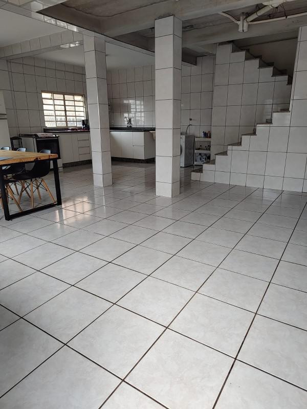 Casa, Milionários, 4 Quartos, 4 Vagas, 1 Suíte