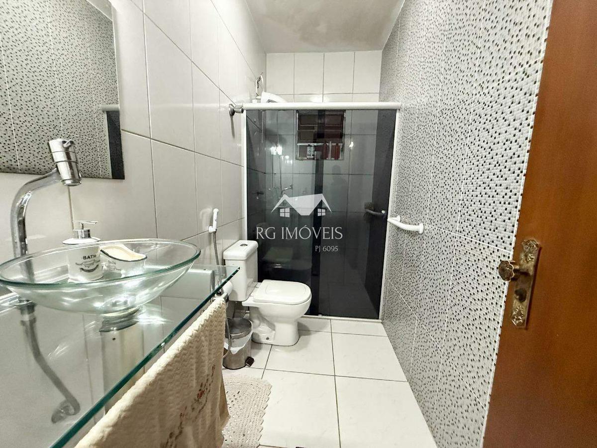 Casa, Araguaia, 4 Quartos, 3 Vagas, 1 Suíte