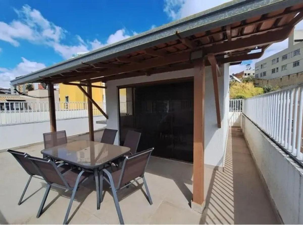 Cobertura, Estoril, 3 Quartos, 1 Vaga, 1 Suíte