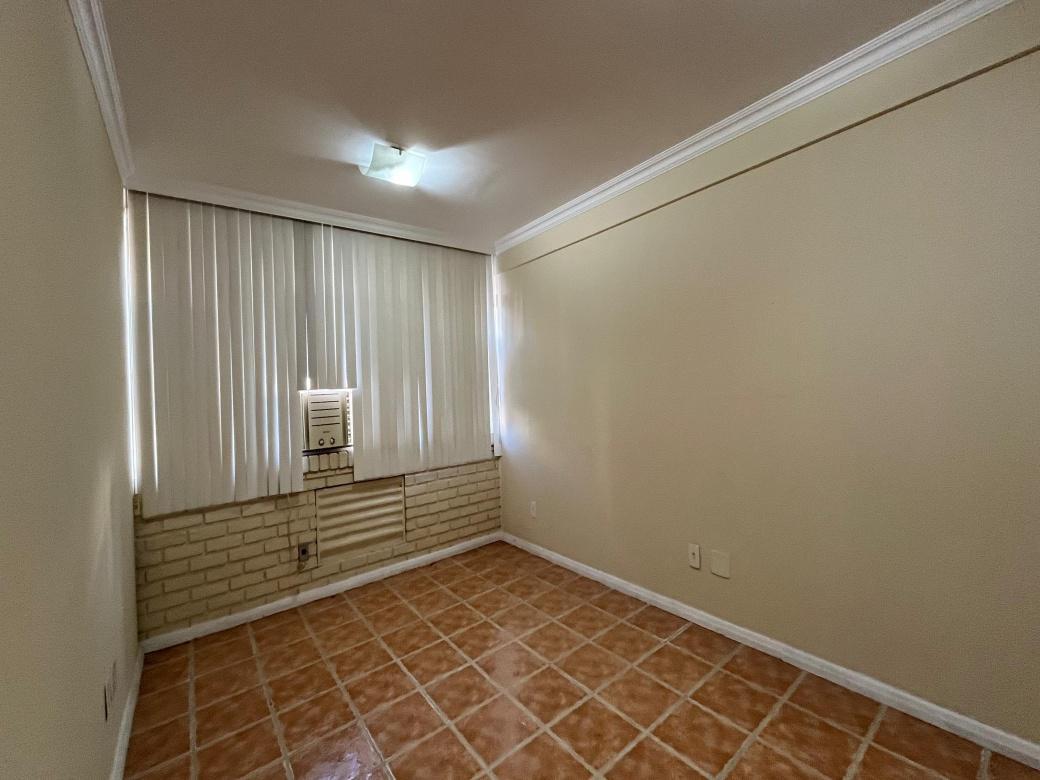 Sala, Barro Preto, 0 Quarto, 1 Vaga