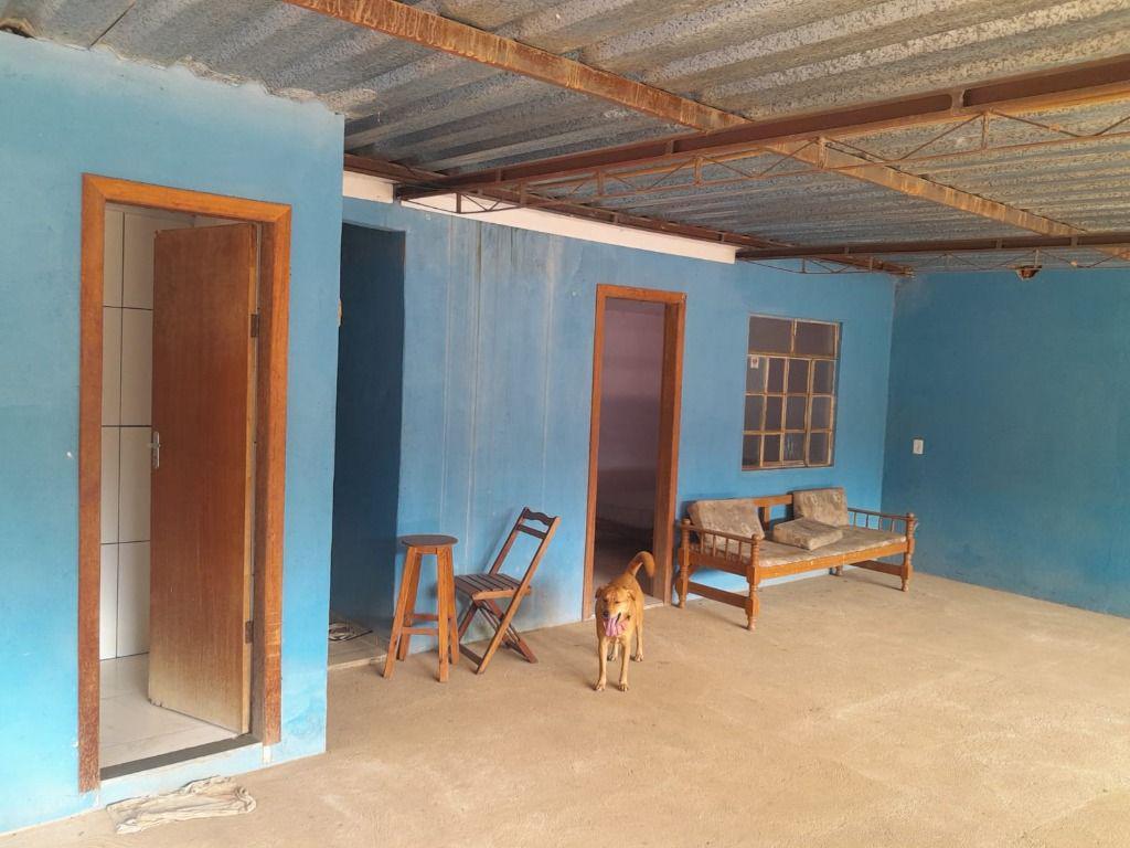 Fazenda, Pompeu, 5 Quartos, 2 Vagas