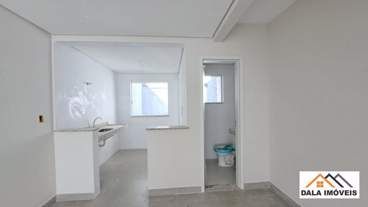 Casa, Planalto, 2 Quartos, 1 Vaga, 1 Suíte