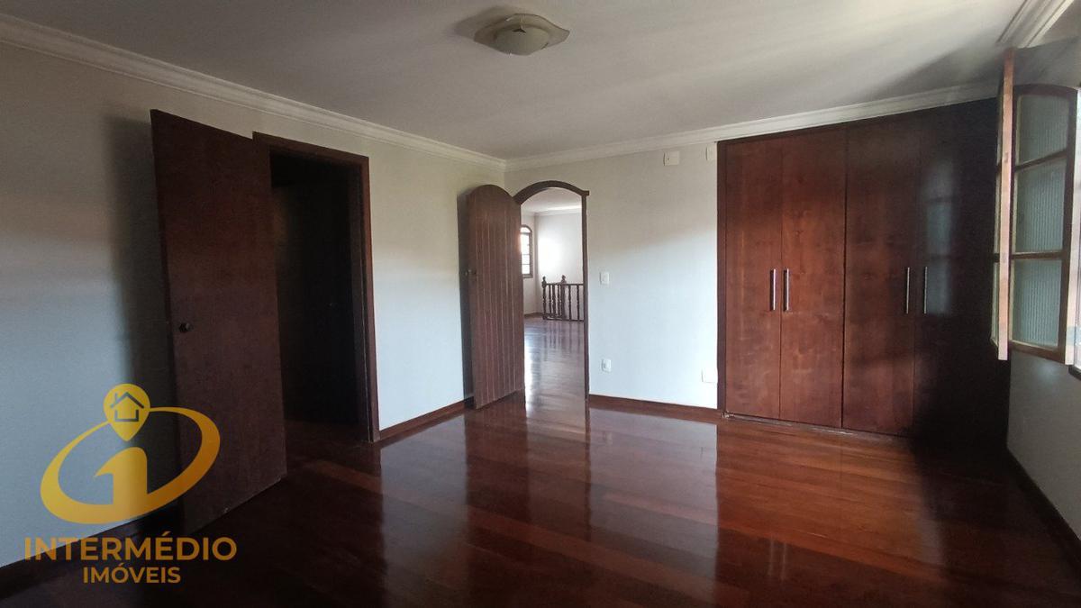 Casa, Álvaro Camargos, 4 Quartos, 4 Vagas, 1 Suíte