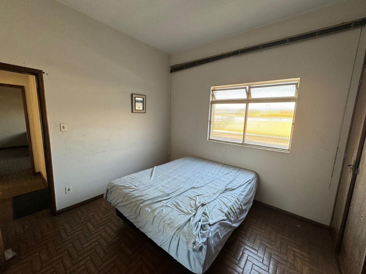 Casa, Renascença, 8 Quartos, 0 Vaga