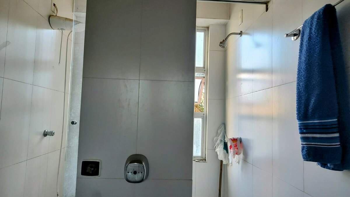 Casa, Estoril, 2 Quartos, 4 Vagas, 1 Suíte