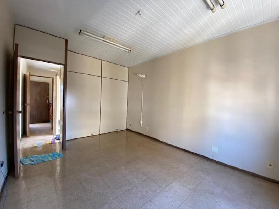 Sala, Santa Efigênia, 0 Quarto, 0 Vaga