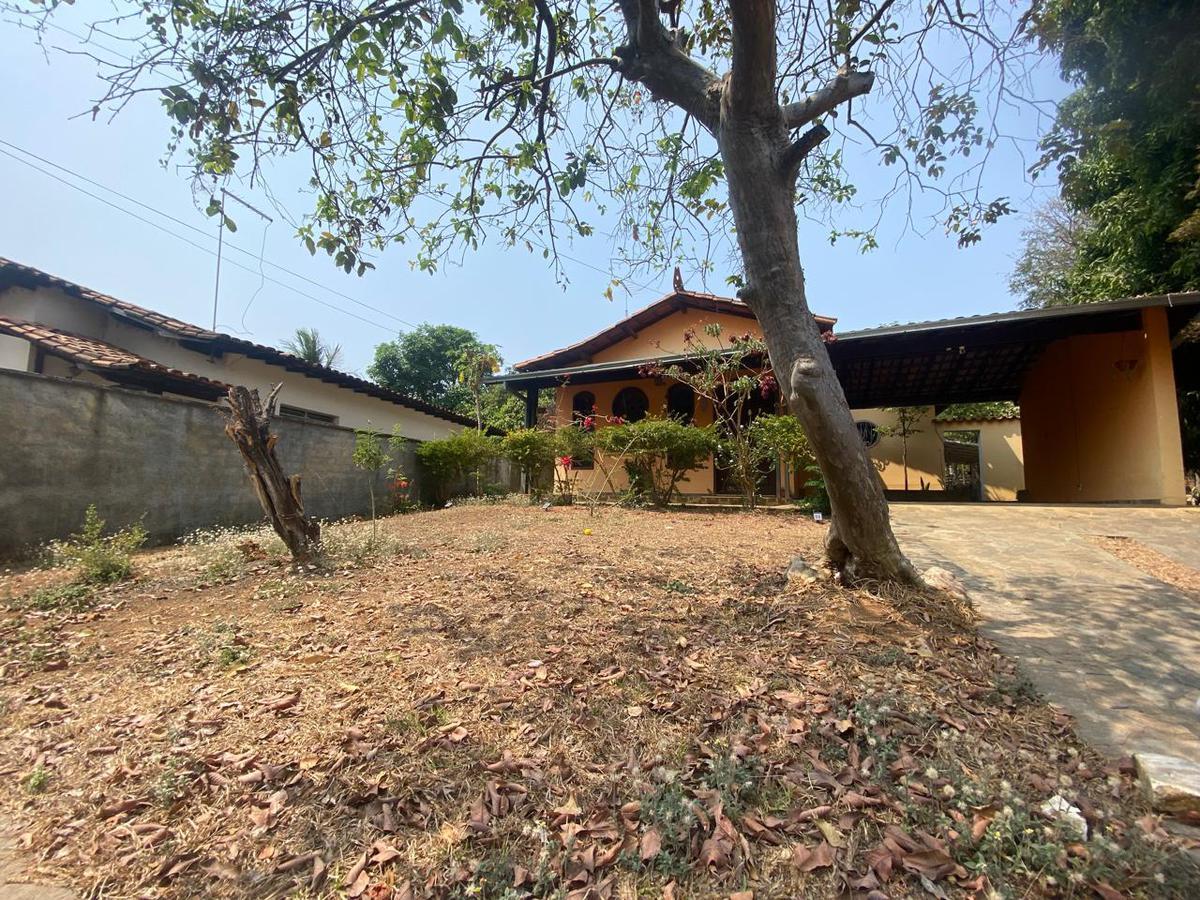 Lote, Centro, 3 Quartos, 0 Vaga, 1 Suíte