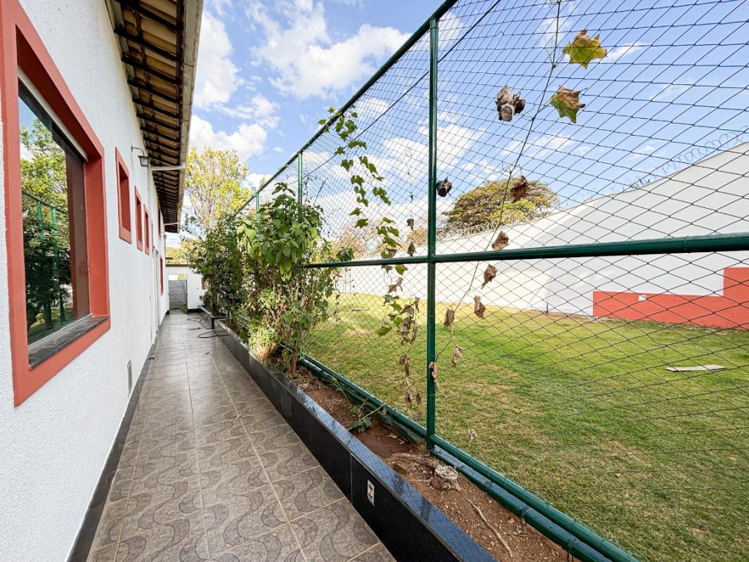 Casa, Braúnas, 4 Quartos, 4 Vagas, 1 Suíte
