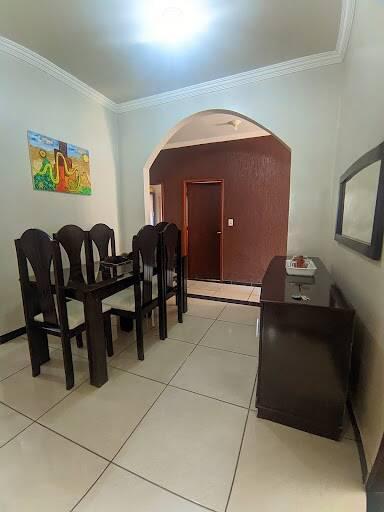 Casa, Surinan, 5 Quartos, 2 Vagas