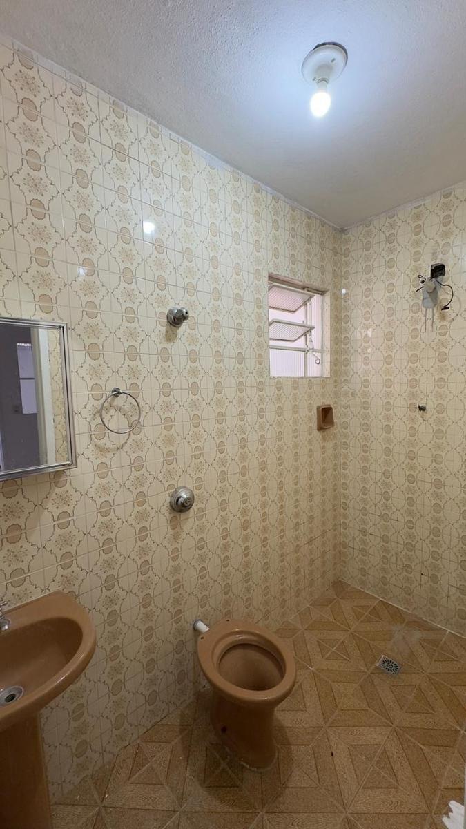 Casa, Fernão Dias, 3 Quartos, 0 Vaga, 1 Suíte