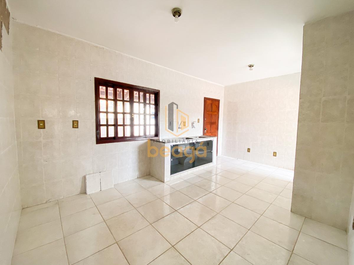 Casa Comercial, Alípio de Melo, 3 Quartos, 0 Vaga, 1 Suíte