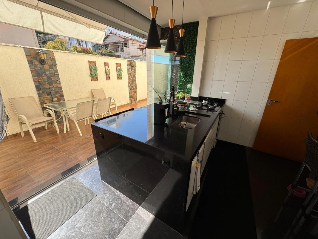 Apartamento, Fernão Dias, 3 Quartos, 4 Vagas, 1 Suíte