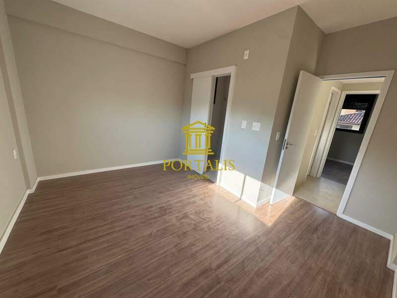 Apartamento, Serra, 2 Quartos, 2 Vagas, 1 Suíte