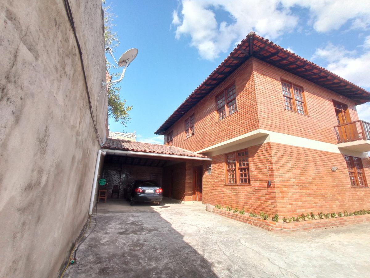 Casa, Estoril, 4 Quartos, 10 Vagas, 1 Suíte