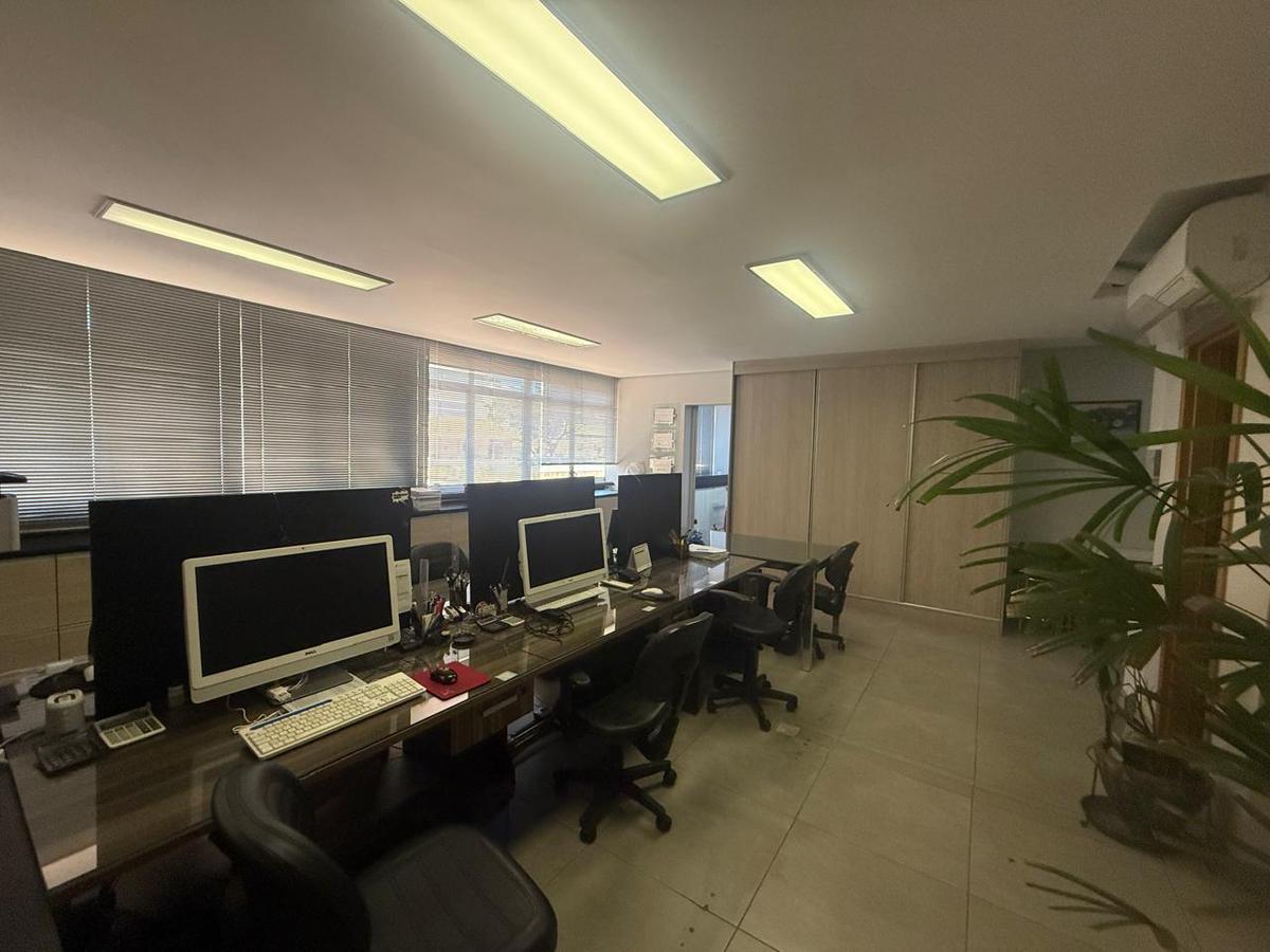 Sala, Cidade Nova, 0 Quarto, 0 Vaga