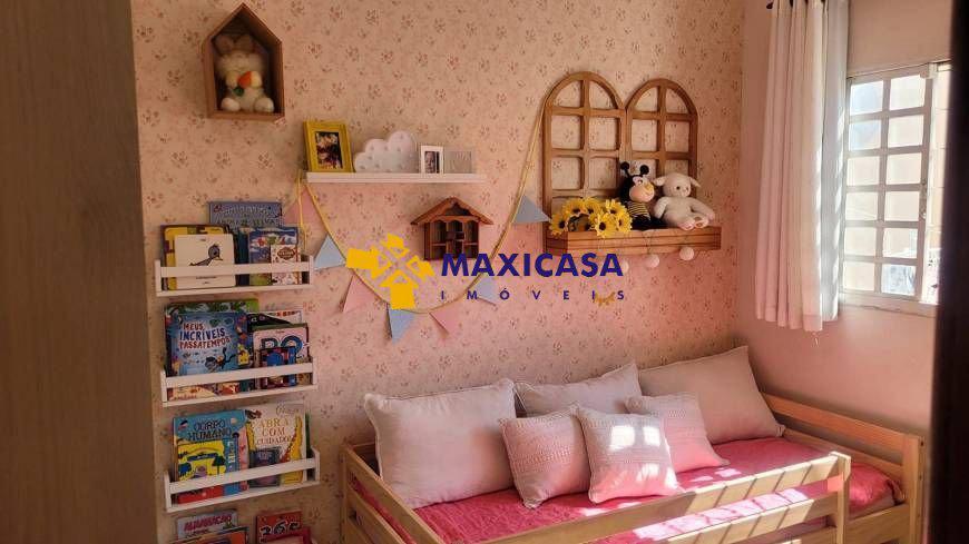 Casa, Trevo, 3 Quartos, 2 Vagas, 1 Suíte