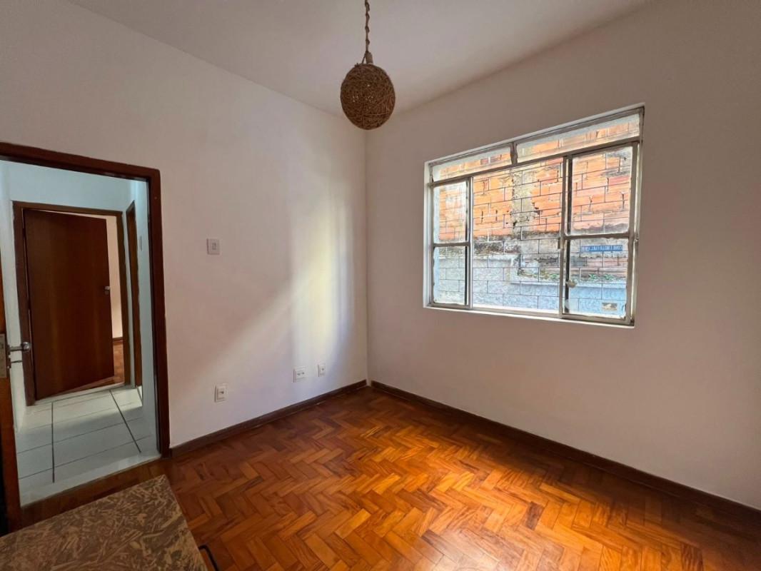 Apartamento, Sagrada Família, 2 Quartos, 1 Vaga