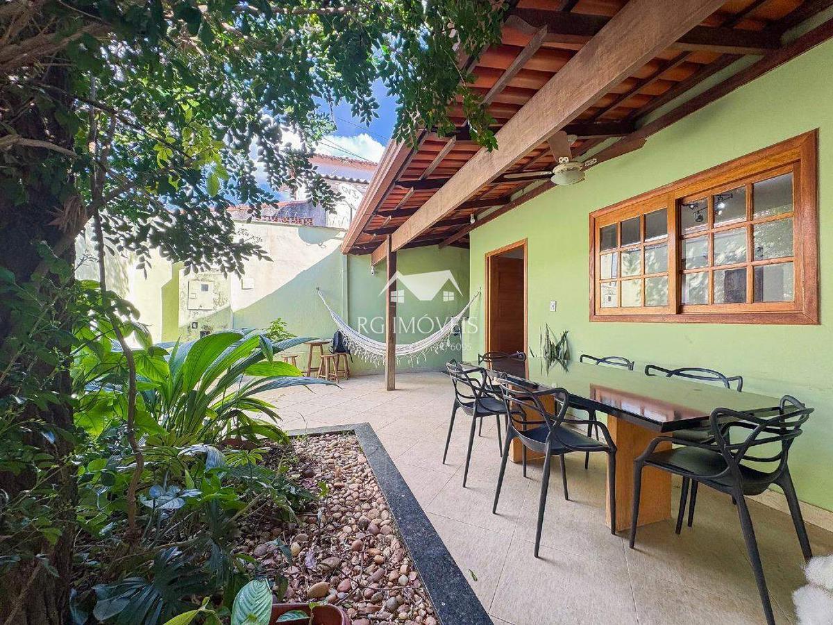 Casa, Itaipu, 5 Quartos, 4 Vagas, 1 Suíte