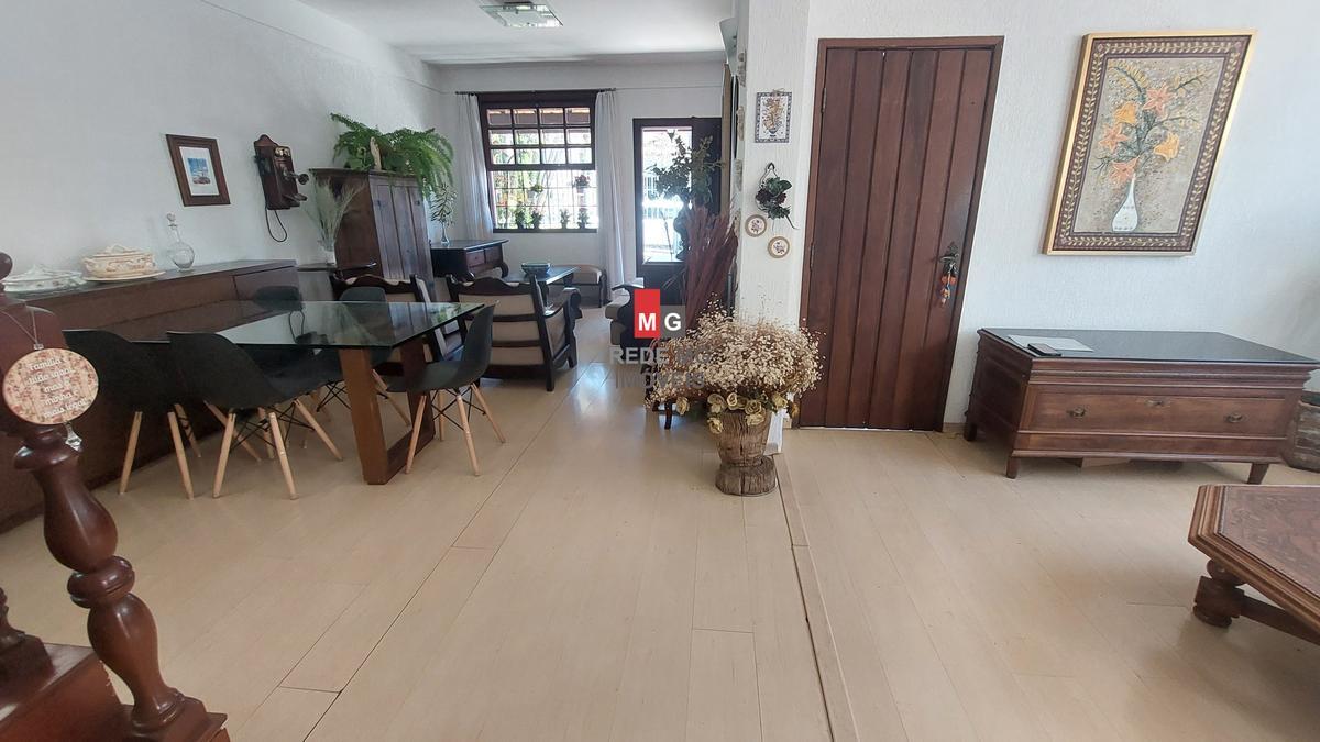 Casa, Ouro Preto, 4 Quartos, 4 Vagas, 1 Suíte