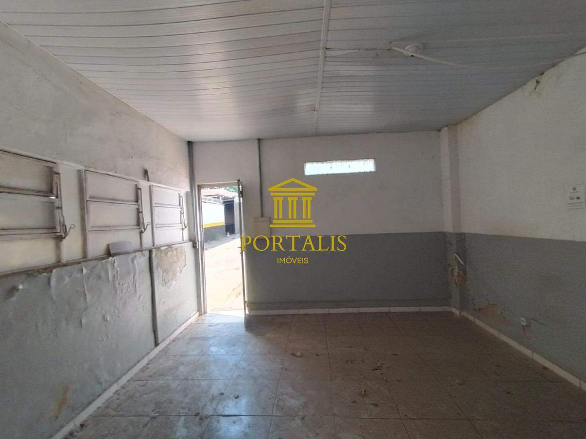 Galpão, Prado, 0 Quarto, 20 Vagas