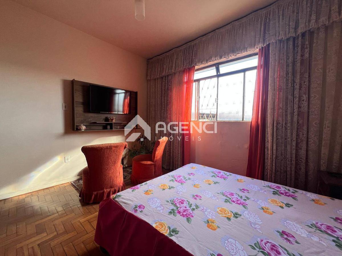 Casa, Camargos, 3 Quartos, 0 Vaga, 0 Suíte