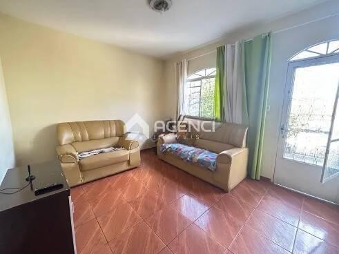 Casa, Santa Maria, 3 Quartos, 0 Vaga, 0 Suíte