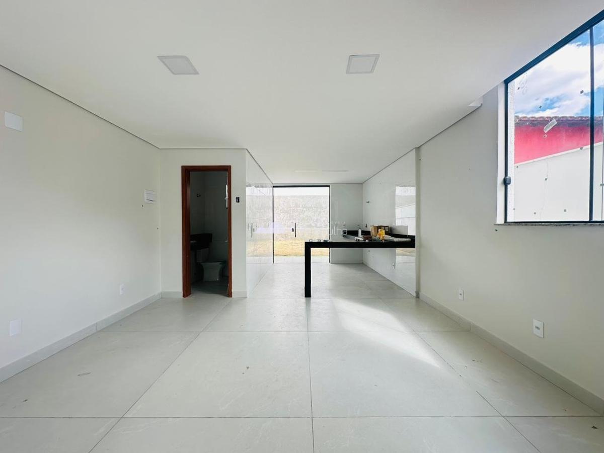 Casa, Planalto, 3 Quartos, 2 Vagas, 3 Suítes