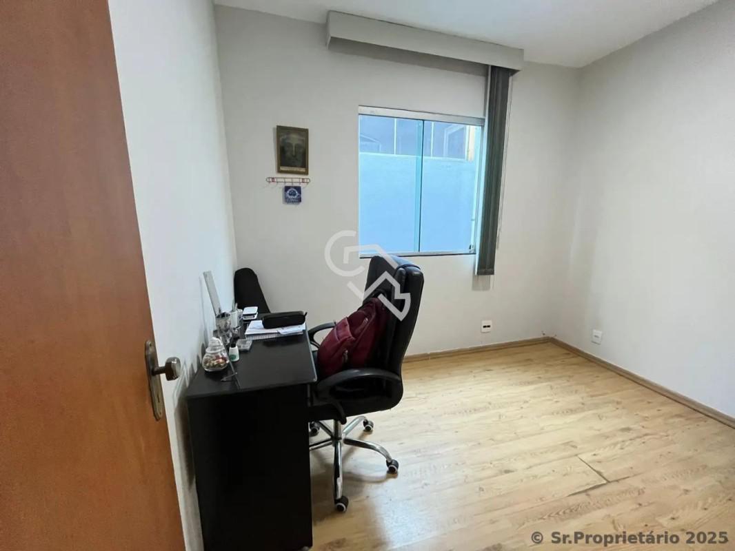 Casa, Dona Clara, 3 Quartos, 2 Vagas, 1 Suíte