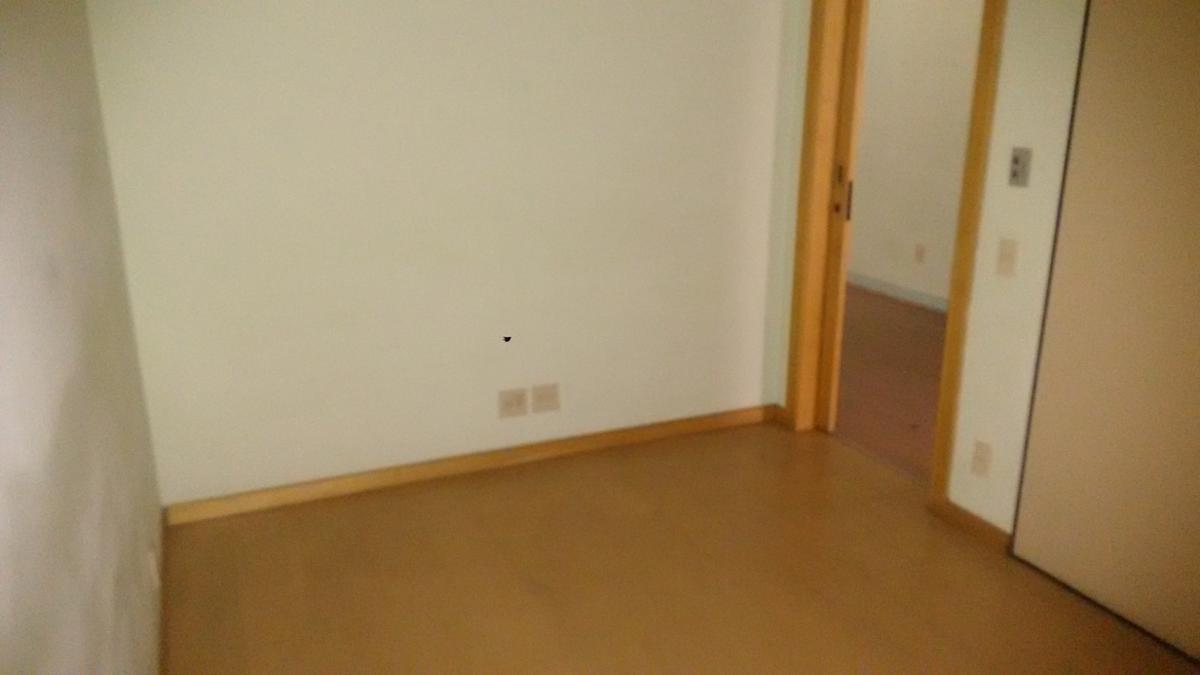 Sala, Centro