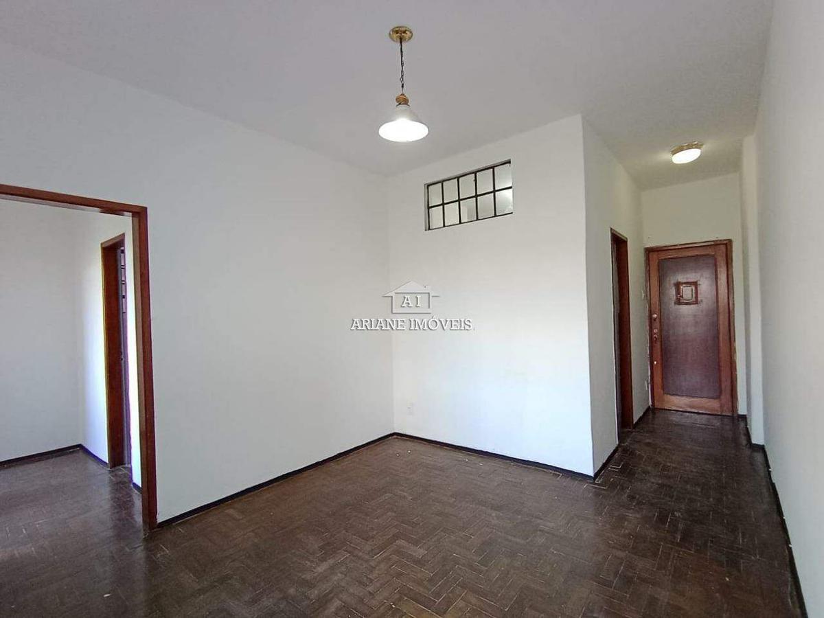 Apartamento, Centro, 2 Quartos, 0 Vaga