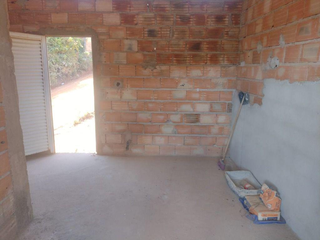 Casa, Santo Antônio (roça Grande), 4 Quartos, 0 Vaga