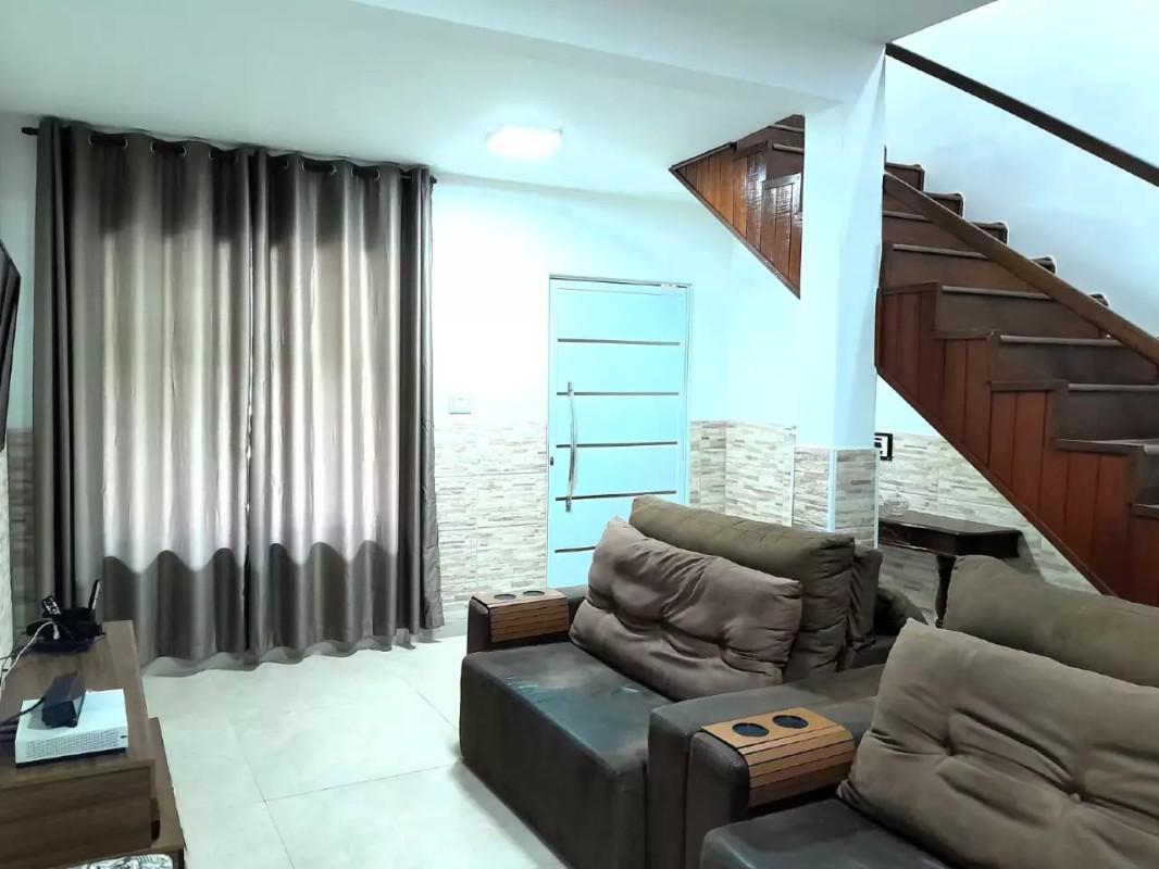 Casa, Milionários, 3 Quartos, 4 Vagas, 2 Suítes