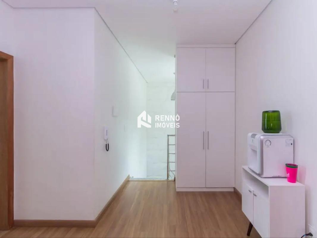 Casa, Estoril, 4 Quartos, 3 Vagas, 4 Suítes